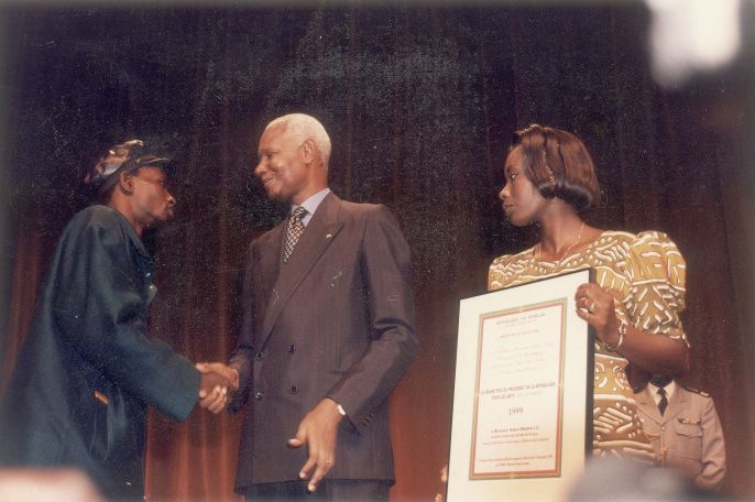 <font color="brown">Cahier 1 – Feuillet 2</font> – Hommage à Abdoul Aziz Sy Dabakh, ou Ñaanal Rew-Mi